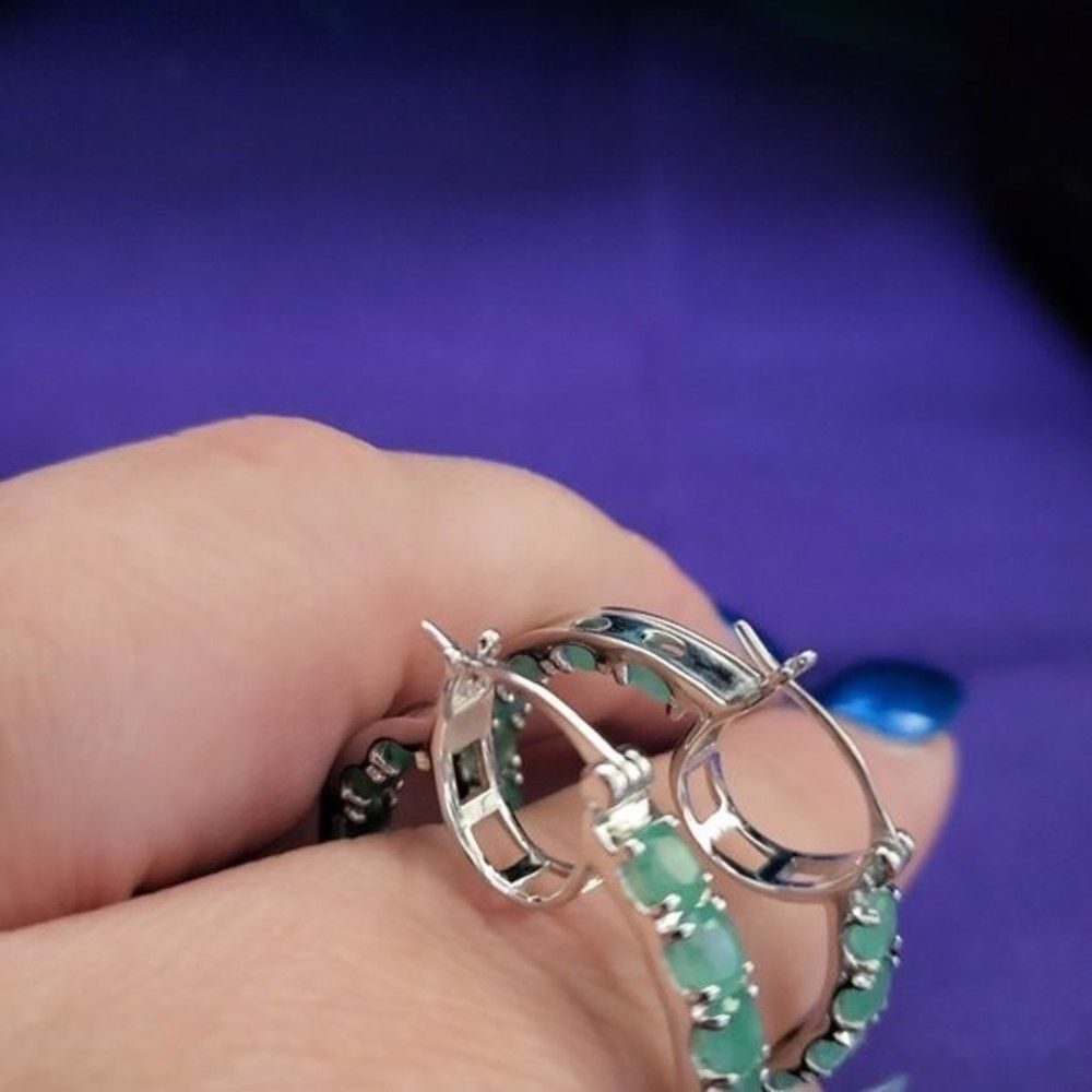 Exquisite Ethiopian Emerald Inside out Sterling Silver hoops - Picture 3 of 6